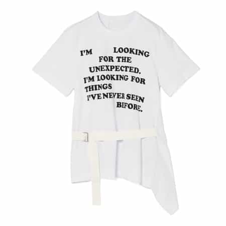 SACAI ＜サカイ＞ ベルトデザイン グラフィックTシャツ
