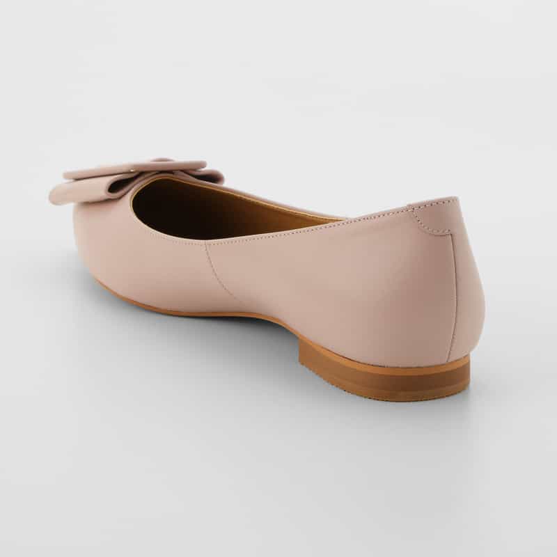 BARNEYS NEW YORK バックルデザイン ポインテッドトゥ フラットパンプス PINK