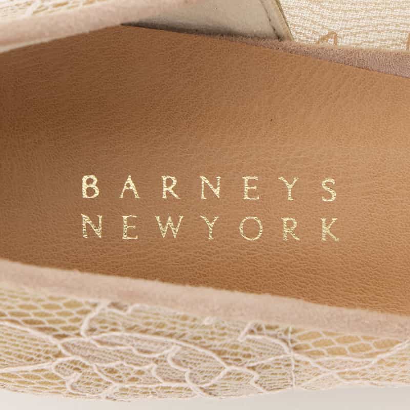 BARNEYS NEW YORK レース ポインテッドトゥ フラットパンプス CHAMPAGNE