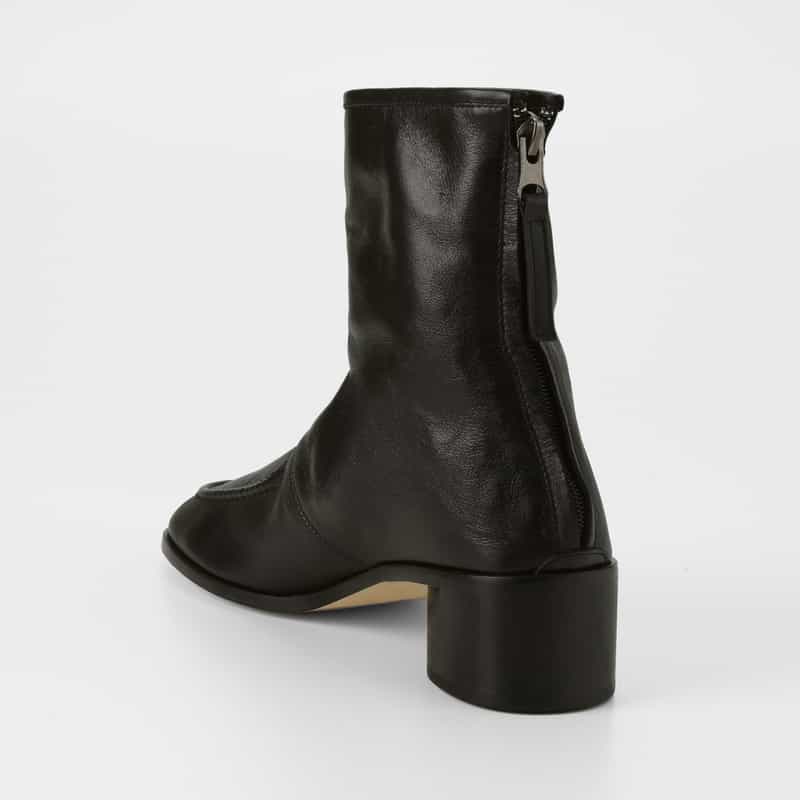 HEREU HEREU ＜ヘリュー＞ ショートブーツ "JULIOL" BLACK
