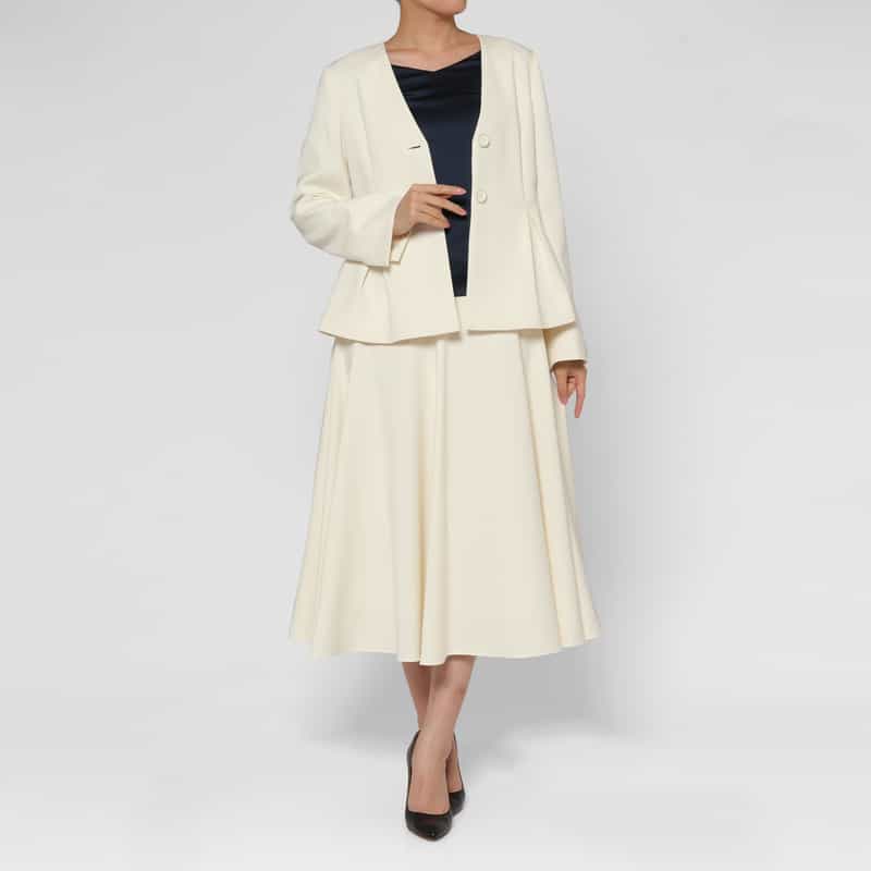 BARNEYS NEW YORK セットアップ ダブルクロス ノーカラー ペプラムジャケット OFF WHITE