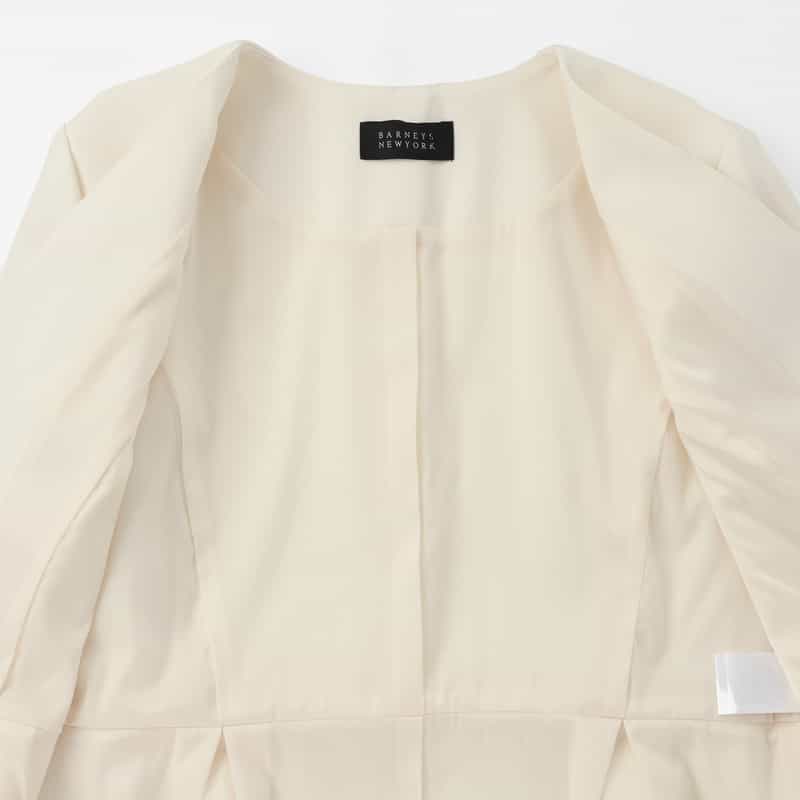 BARNEYS NEW YORK セットアップ ダブルクロス ノーカラー ペプラムジャケット OFF WHITE