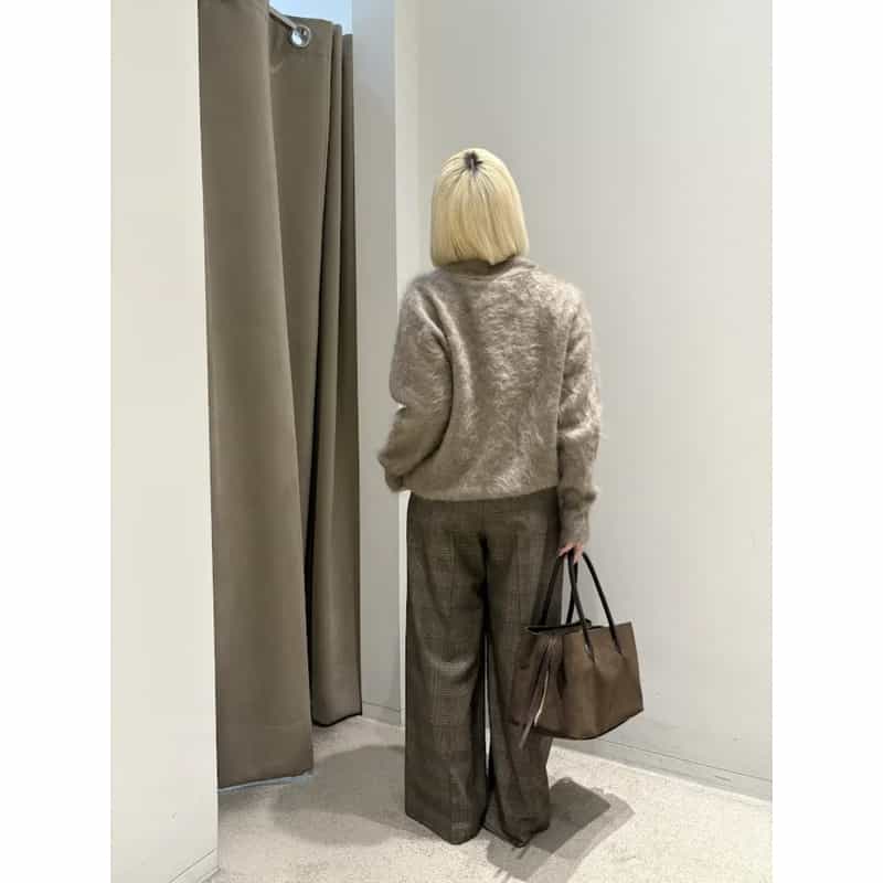 BARNEYS NEW YORK カシミヤ ファー加工 Vネックニットカーディガン BEIGE