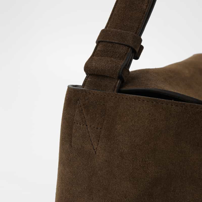 STUDIO NICHOLSON STUDIO NICHOLSON ＜スタジオ　ニコルソン＞ ワンハンドルバッグ BROWN