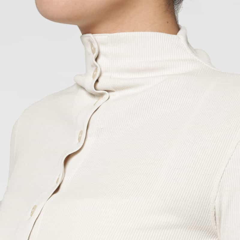 LOW CLASSIC LOW CLASSIC  ＜ロウクラシック＞ ラップデザイン スタンドカラーリブカットソー IVORY