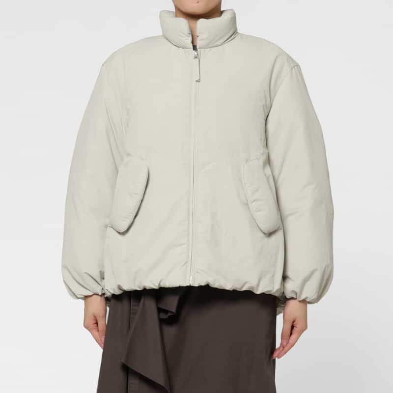 LOW CLASSIC LOW CLASSIC  ＜ロウクラシック＞ ショート ダウンコート IVORY