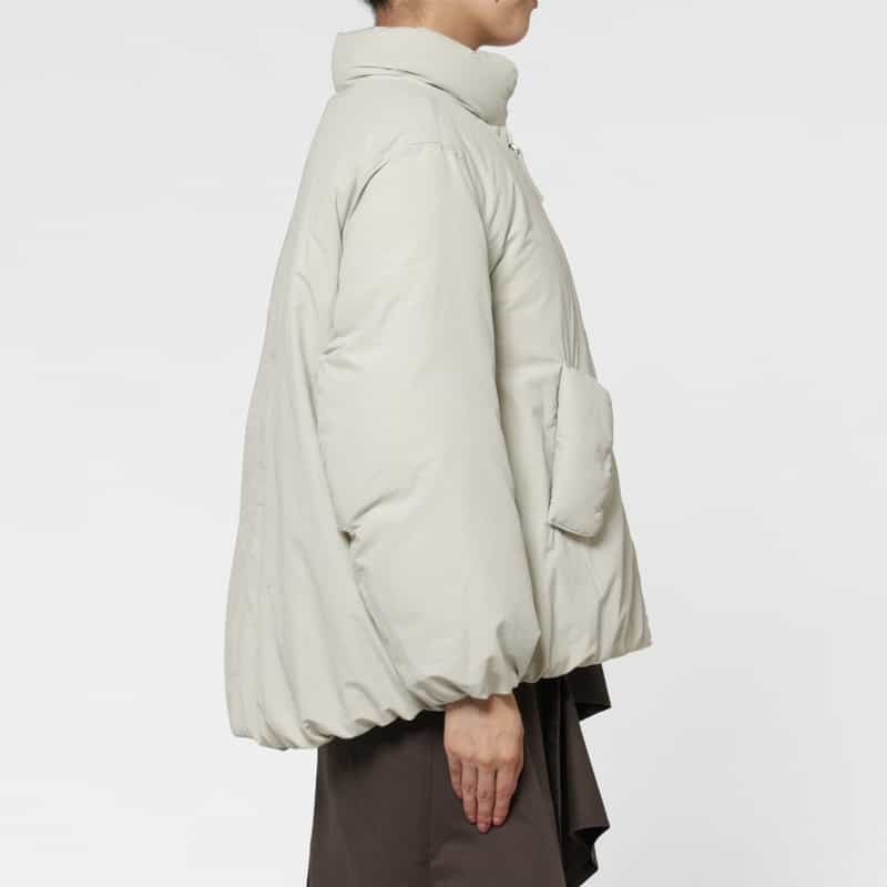LOW CLASSIC LOW CLASSIC  ＜ロウクラシック＞ ショート ダウンコート IVORY