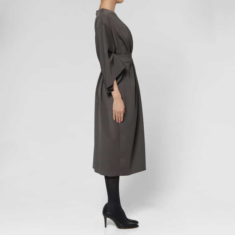 BARNEYS NEW YORK アシンメトリーギャザー ベルトデザイン タックスリーブドレス GRAY