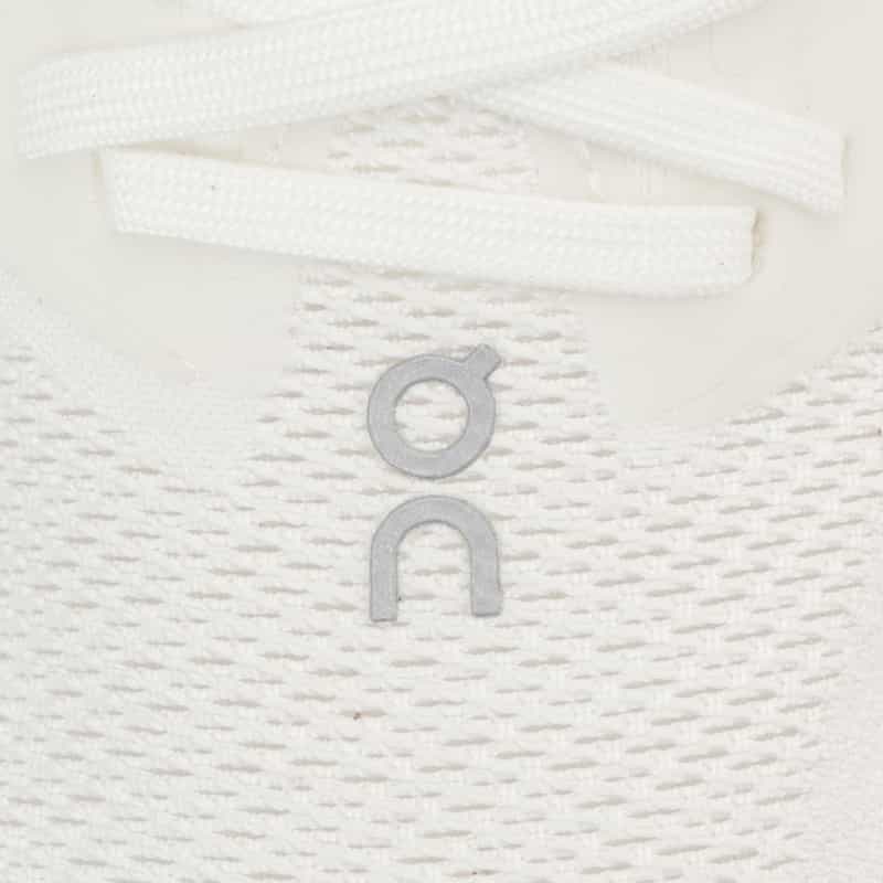 ON ON＜オン＞ スニーカー“CLOUDSOMA" WHITE