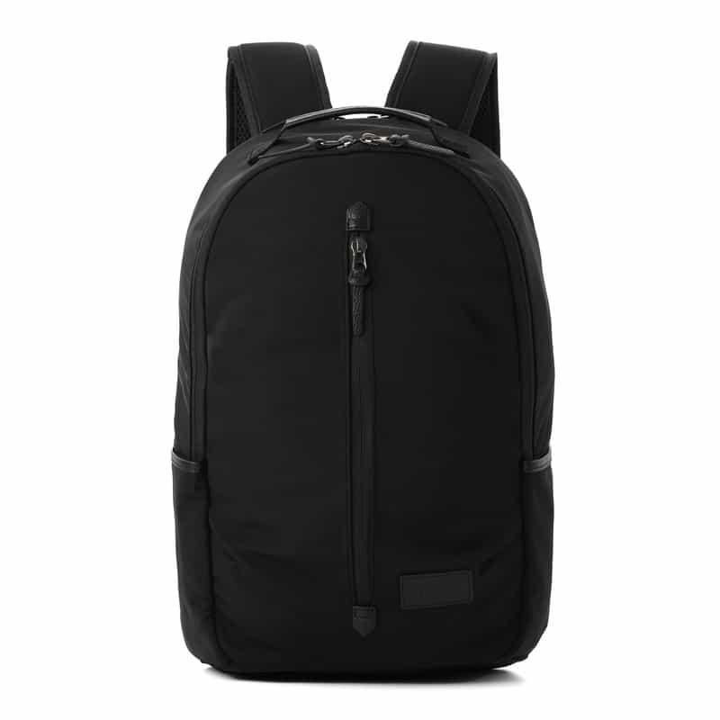BARNEYS NEW YORK ナイロン素材バックパック BLACK
