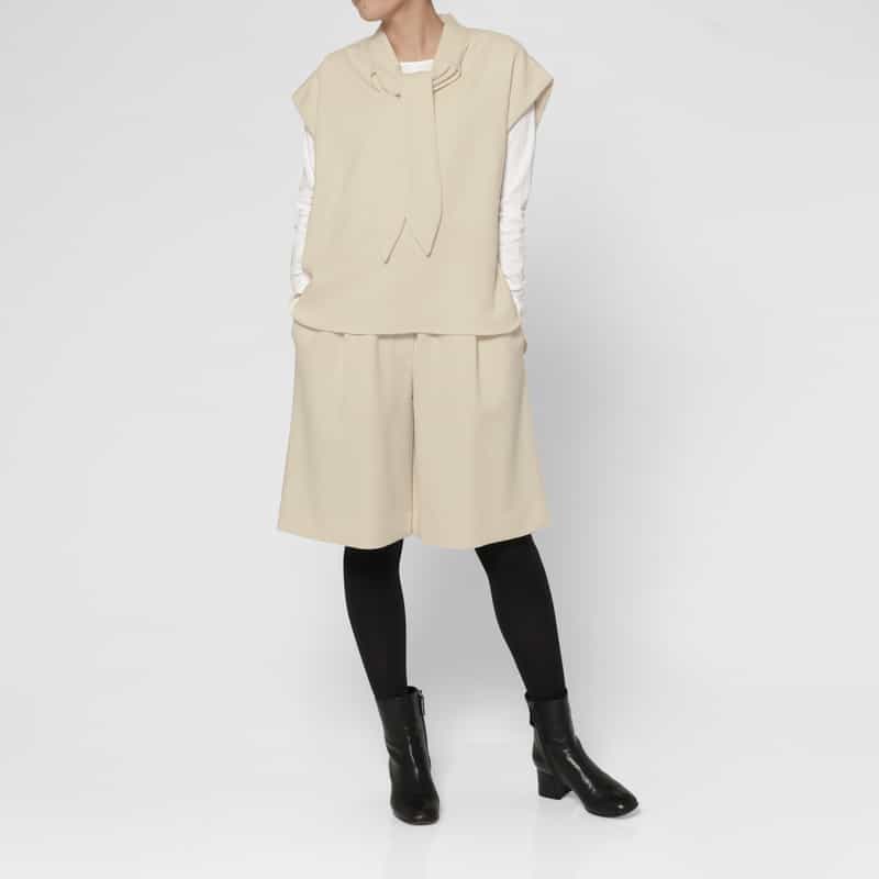BARNEYS NEW YORK セットアップ ウォッシャブル ドローストリング ハーフパンツ OFF WHITE