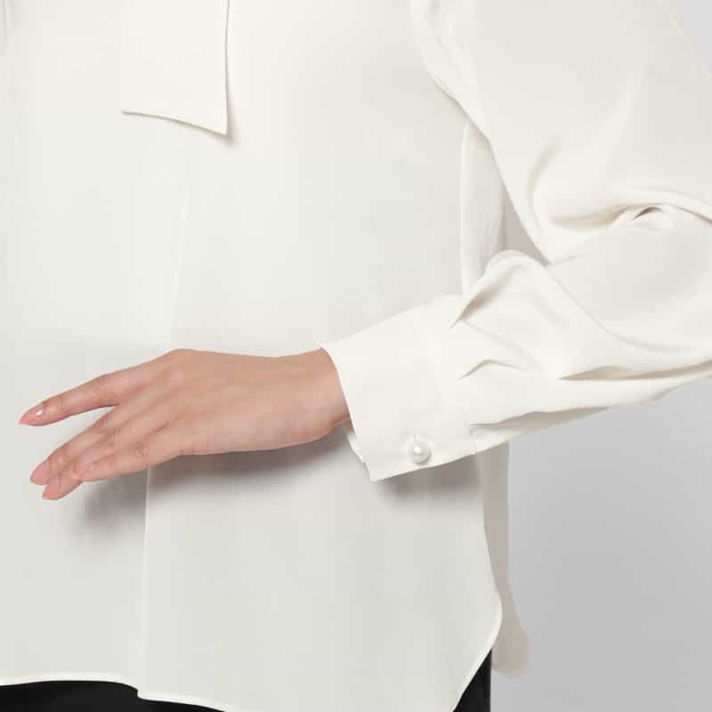 BARNEYS NEW YORK パールビジュー付きボウタイブラウス WHITE