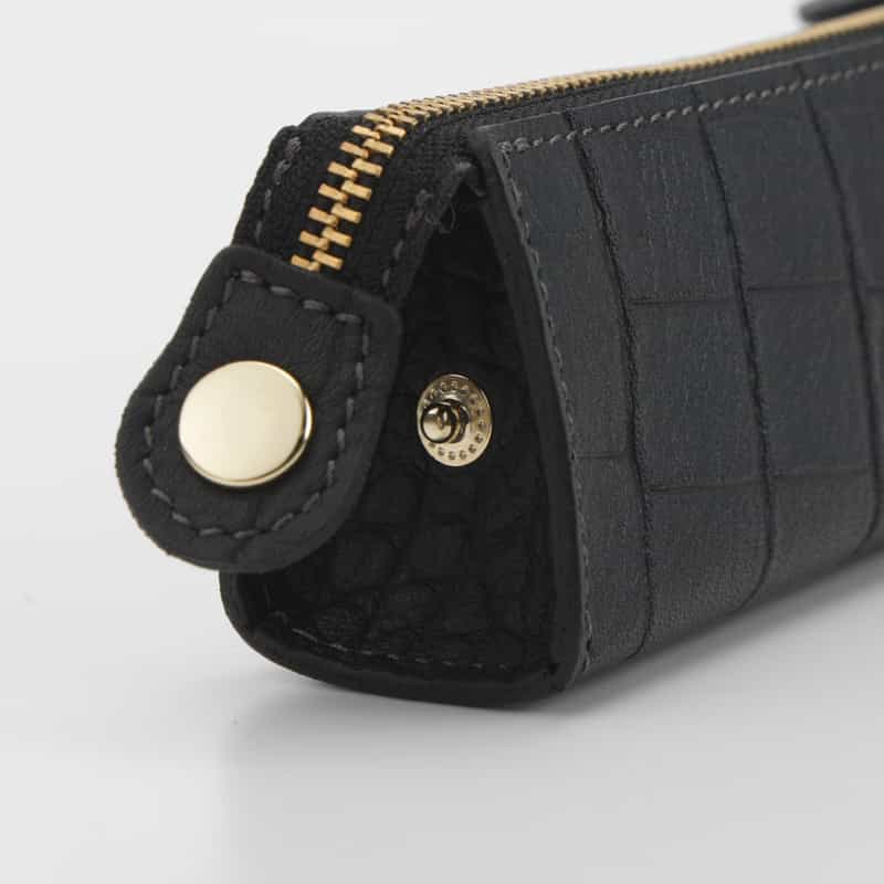 BARNEYS NEW YORK ラージレザーペンケース（クロコ型押し） BLACK