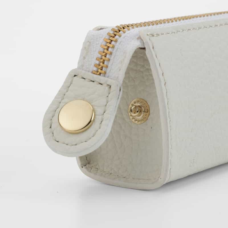 BARNEYS NEW YORK ラージレザーペンケース（ホワイト×ゴールド） WHITE