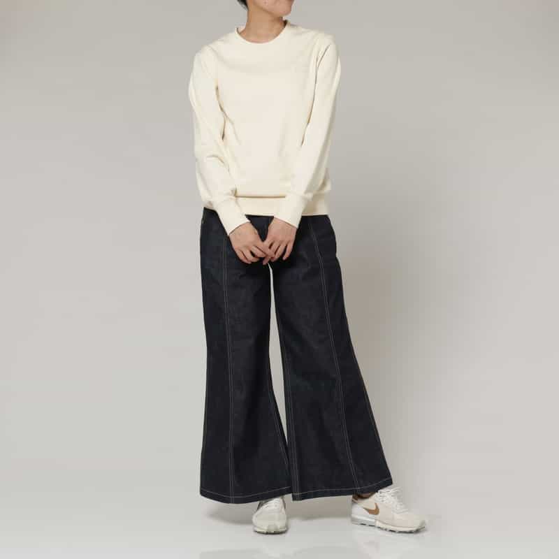 NEW NOW NEW NOW ＜ニューナウ＞ バーニーズ　ニューヨーク限定ロゴ刺繍スウェットプルオーバー IVORY